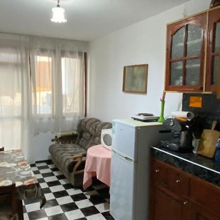 Аria B&B Burgas Bagian luar foto