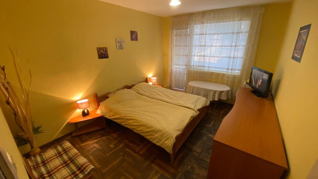 Аria B&B Burgas Bagian luar foto