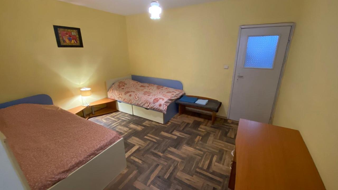 Аria B&B Burgas Bagian luar foto
